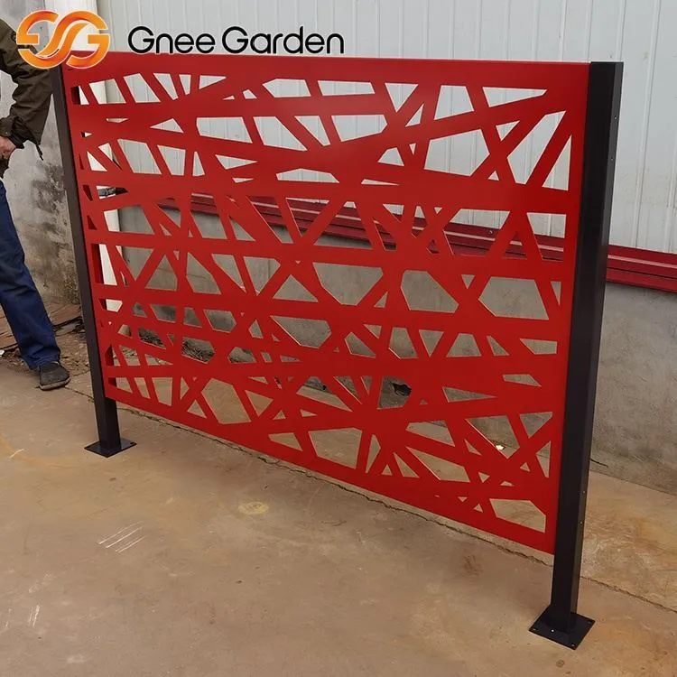 Dearg Líne Líne Dearg Deighilt Miotal Corten