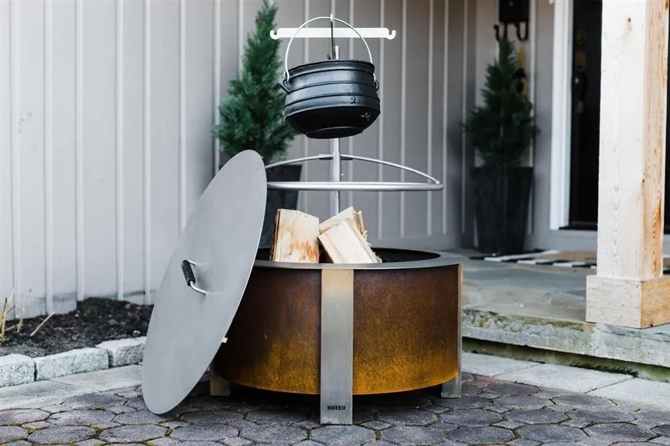 Cloch dóiteáin adhmaid cruach dhosmálta